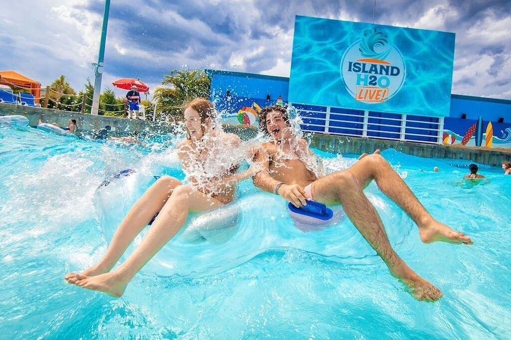 undefined 2 Room Celebration Disney Poolside Spa-golf Condo 10