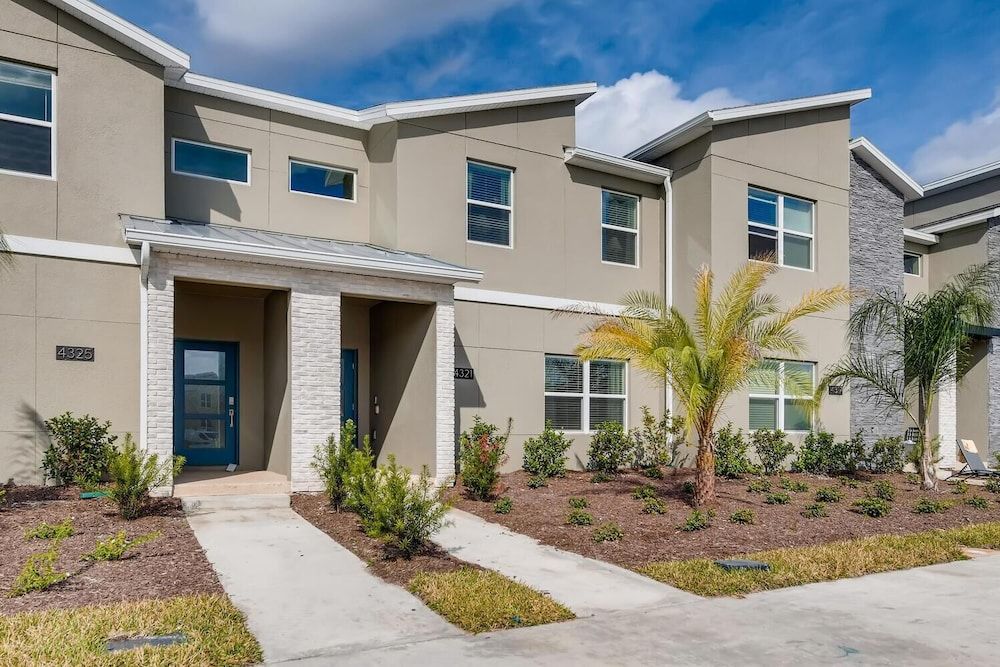 undefined 4321 QS - Magical Haven Townhome w/ Pool