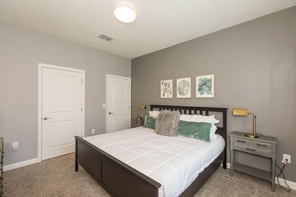 undefined 8924 SD - Luxury 4BR Townhome: Private Pool 5