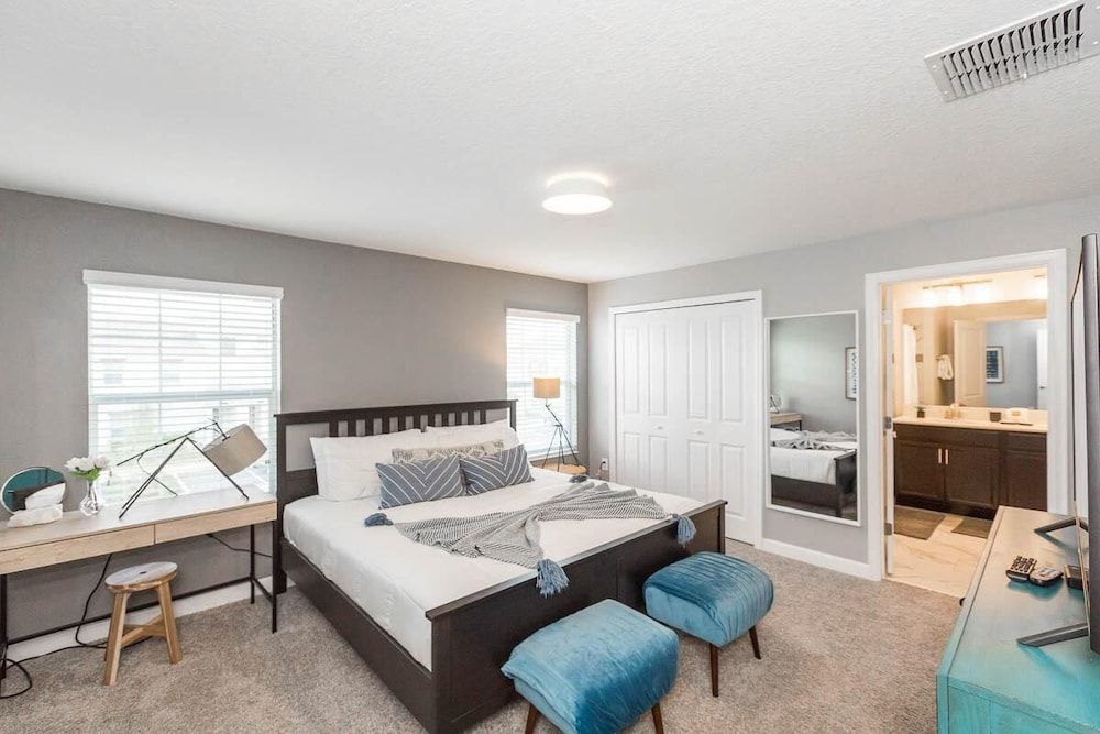 undefined 8924 SD - Luxury 4BR Townhome: Private Pool 6