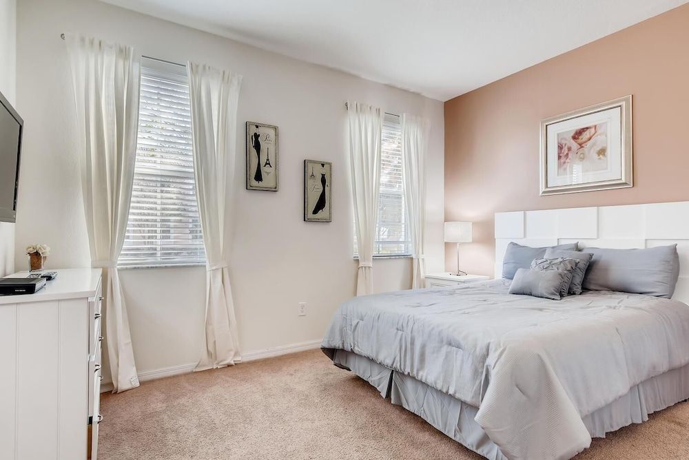 undefined 750 LF - Bella Vida - Great 4 Beds Townhome 10