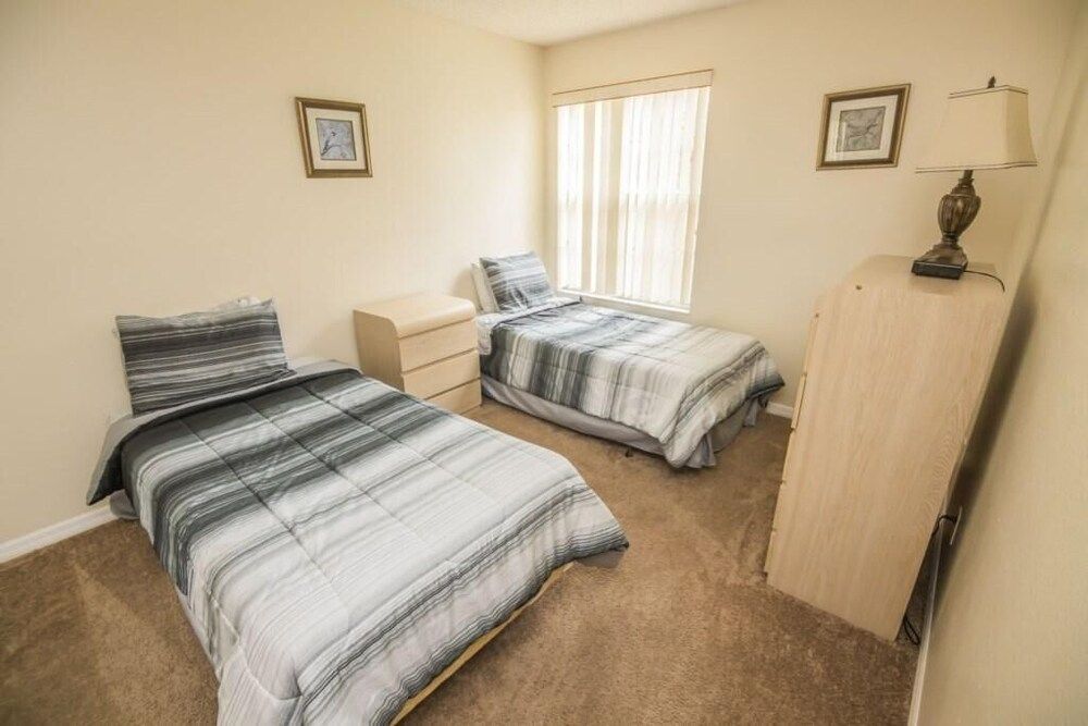 undefined Charles' Sweetwater Club Condo 6