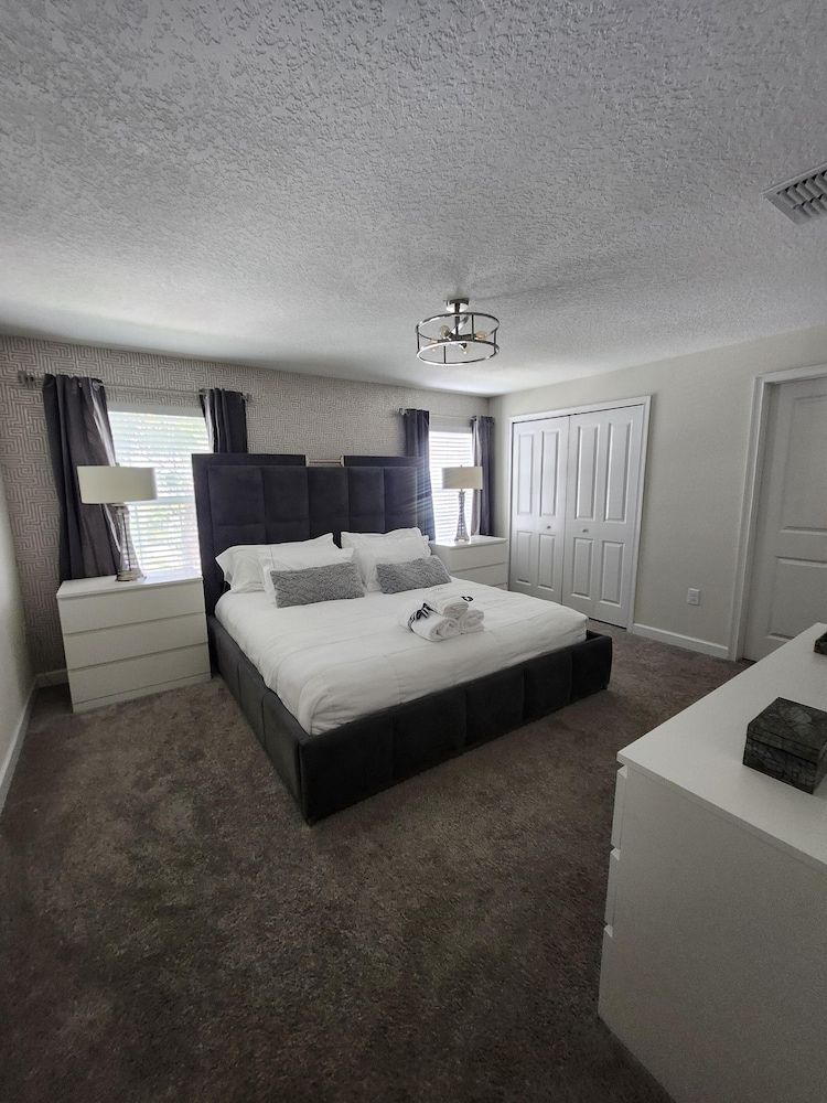 1556 PD - Poolside Bliss: Enchanted 4BR Townhome Condo, Multiple Beds (1556 PD - Poolside Bliss: Enchanted 4) 16