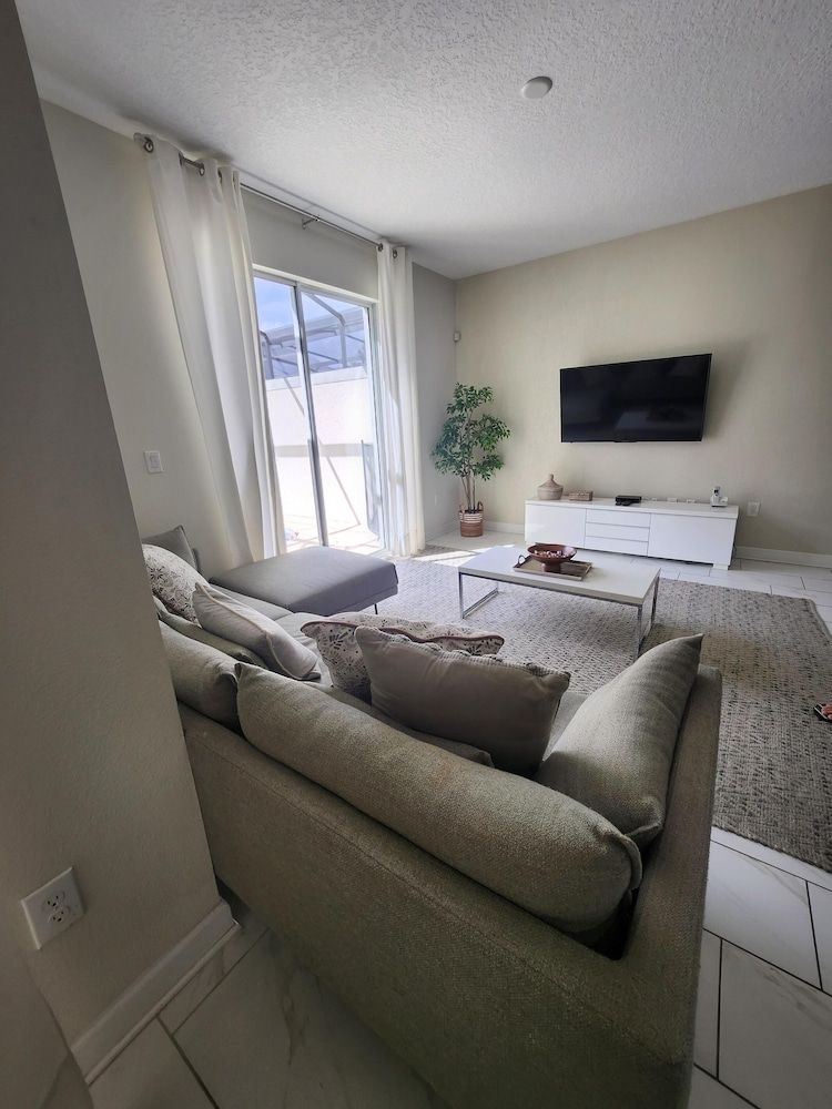 1556 PD - Poolside Bliss: Enchanted 4BR Townhome Condo, Multiple Beds (1556 PD - Poolside Bliss: Enchanted 4) 37