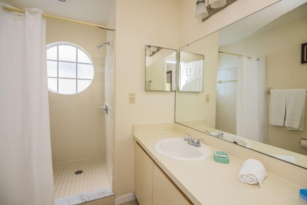 Dennis' Somerset Condo Condo, Multiple Beds (Dennis' Somerset Condo) 10