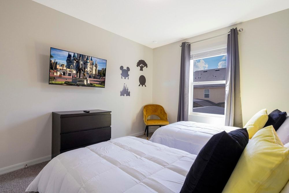 2182 FMP - 4BR Luxury Townhome Pool Disney Condo, Multiple Beds (2182 FMP - 4BR Luxury Townhome Pool D) 9