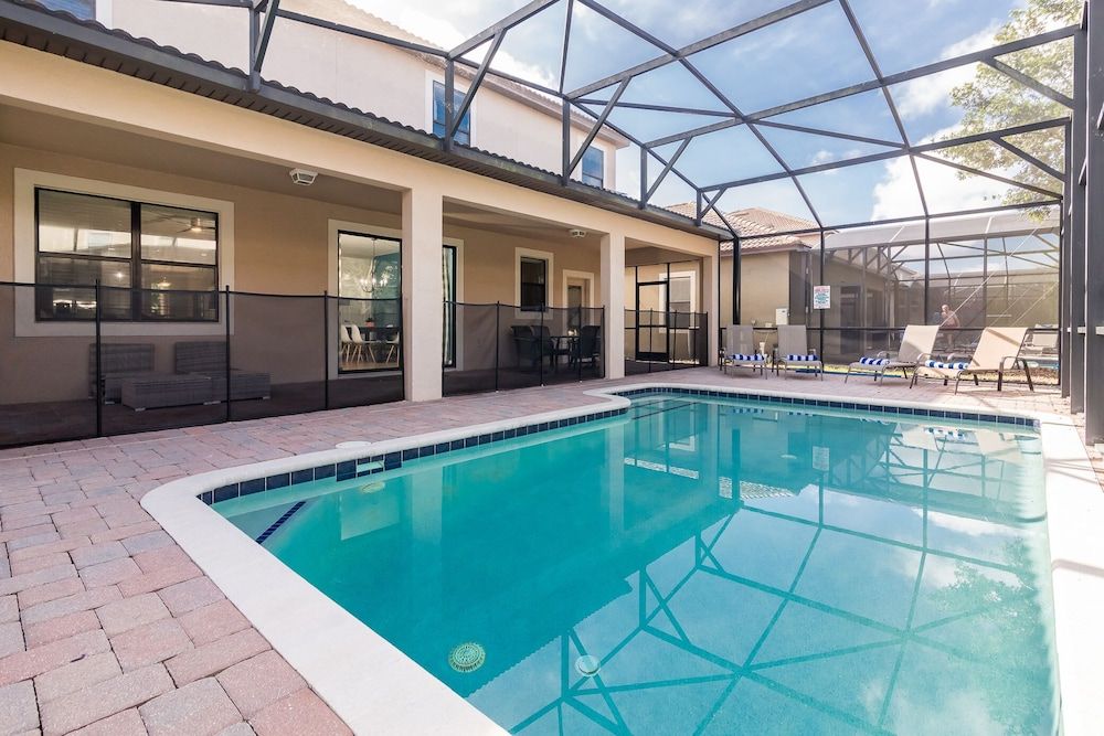 undefined Mansion on Mrytlewood 6