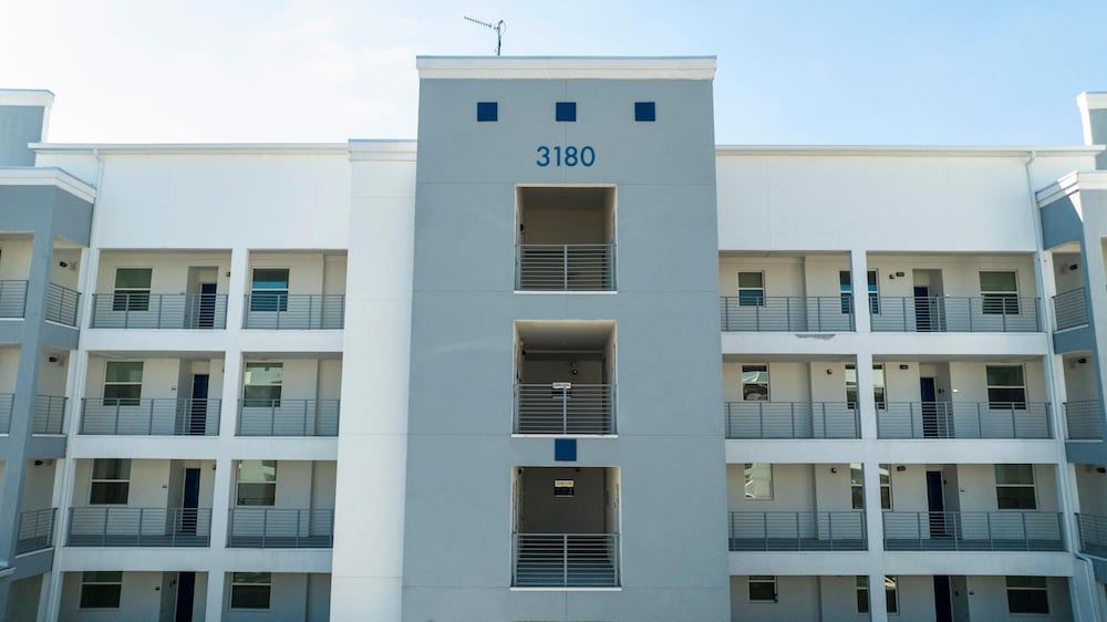 undefined 3180 PC - 402 - Storey Lake