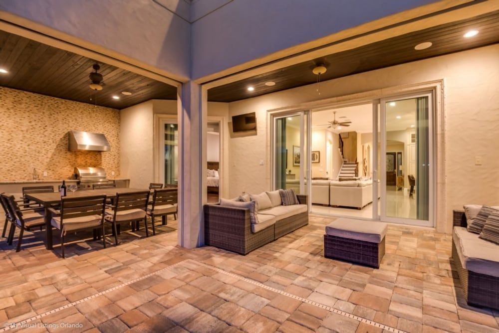 7 Bdrmstheatergamermpoolmansion Villa (760GBD00) 22