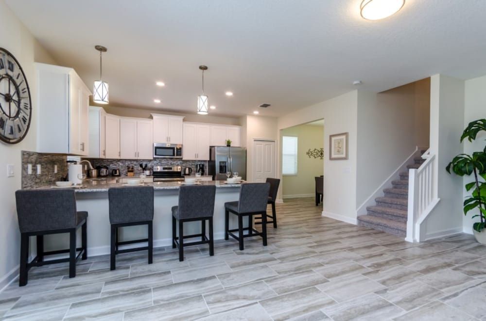 6 Bedroom 5 Bathroom Villa (6 Bedroom 5 Bathroom) 11