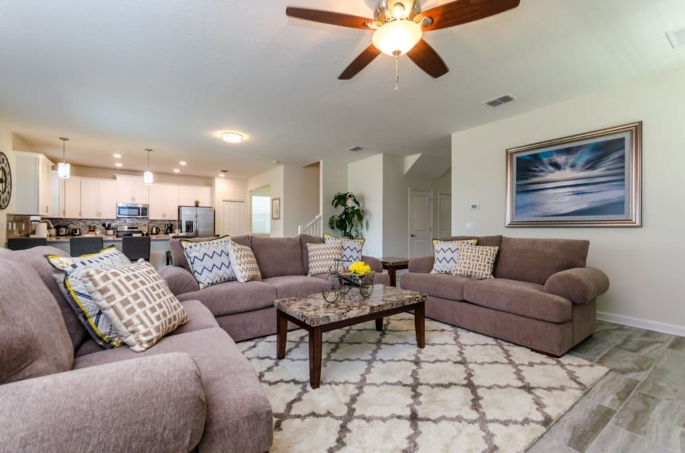 6 Bedroom 5 Bathroom Villa (6 Bedroom 5 Bathroom) 15