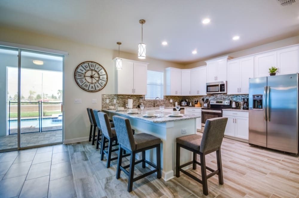 6 Bedroom 5 Bathroom Villa (6 Bedroom 5 Bathroom) 13