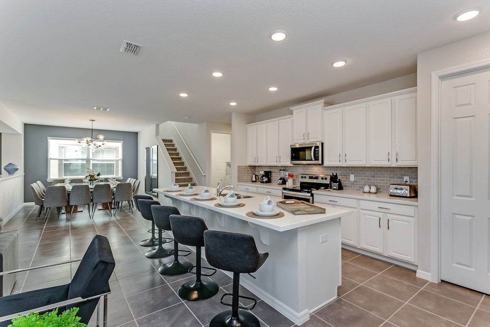 undefined 9 BD 6.5 BH With Game Room and Pool 10