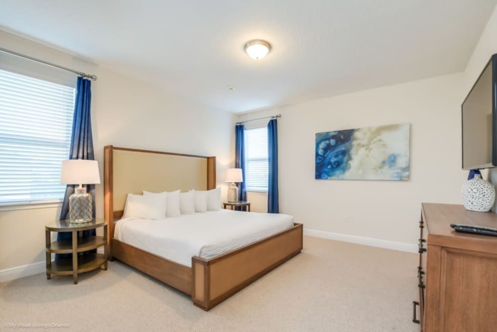 Family Friendly 9 Bedroom 8.5 Bathroom Villa (221FALLS) 2