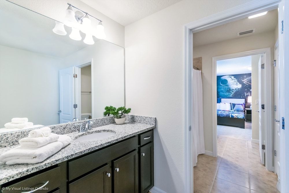 Beautiful 8 Bed Villa Pool & Spa Villa (1852NC 8 Bedroom 6 Bathroom Windsor) 23