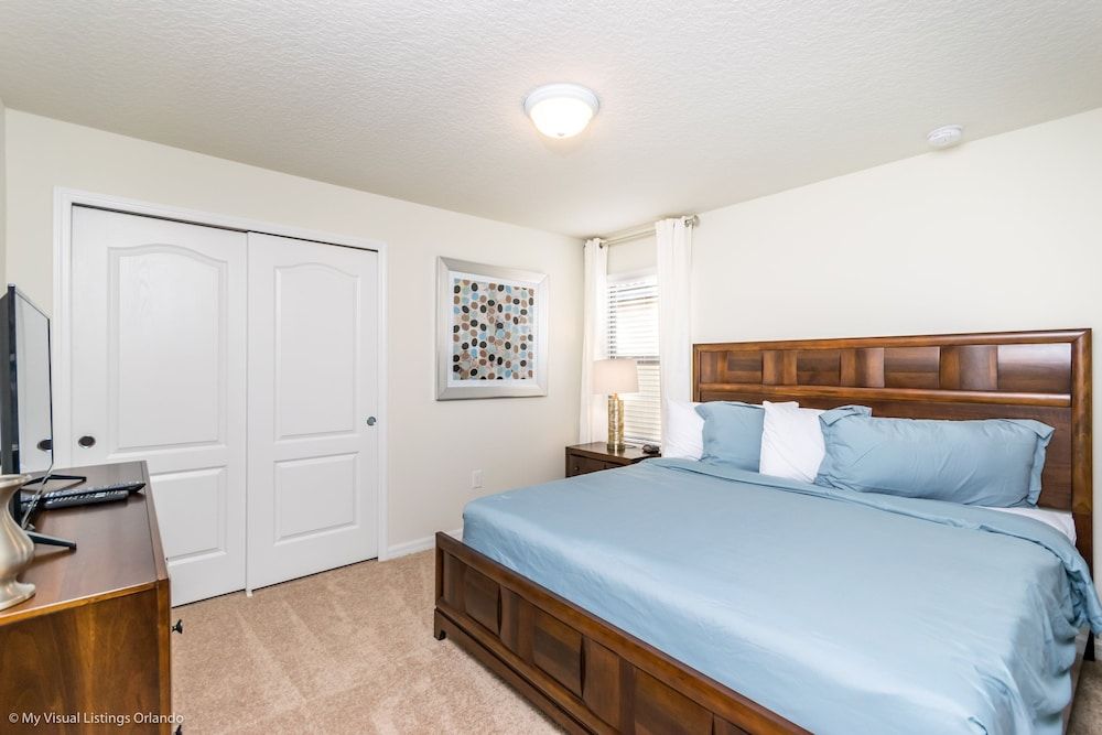 Beautiful 8 Bed Villa Pool & Spa Villa (1852NC 8 Bedroom 6 Bathroom Windsor) 10