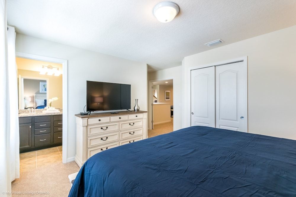 Beautiful 8 Bed Villa Pool & Spa Villa (1852NC 8 Bedroom 6 Bathroom Windsor) 6