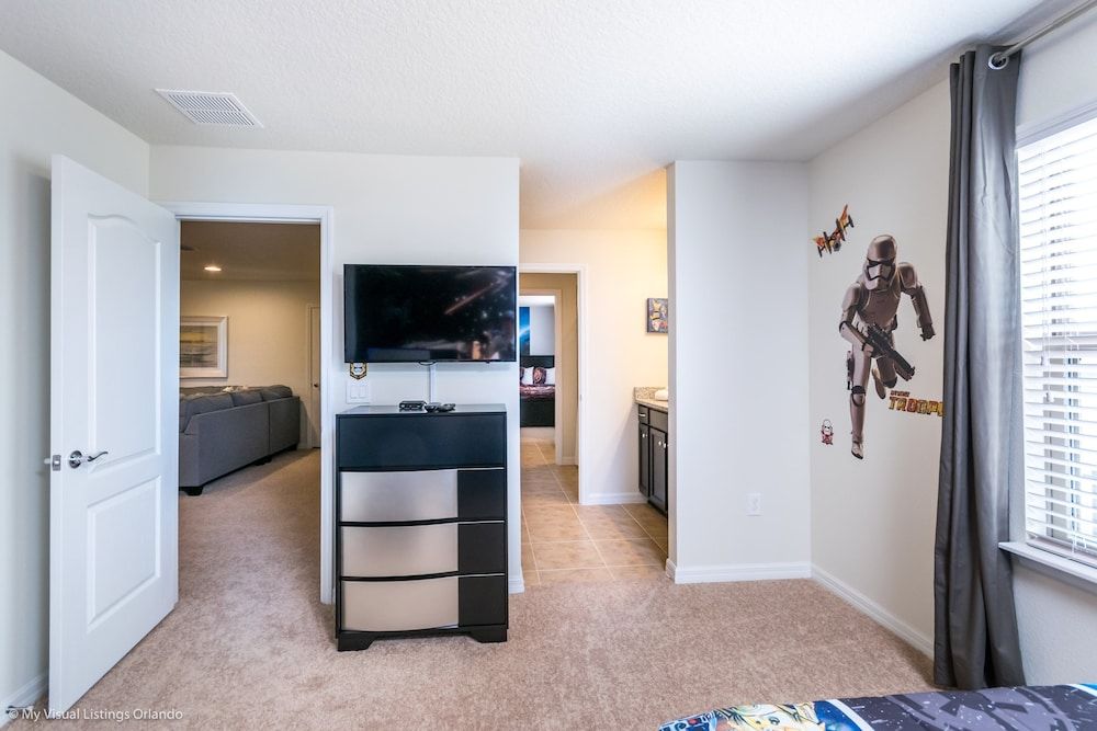 Beautiful 8 Bed Villa Pool & Spa Villa (1852NC 8 Bedroom 6 Bathroom Windsor) 28