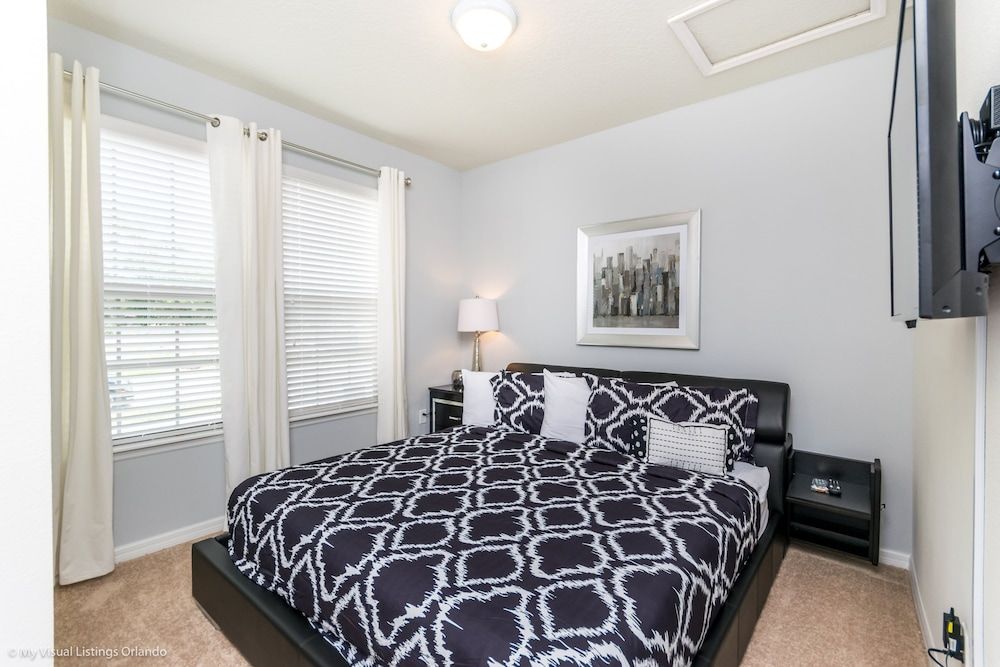 Beautiful 8 Bed Villa Pool & Spa Villa (1852NC 8 Bedroom 6 Bathroom Windsor) 3