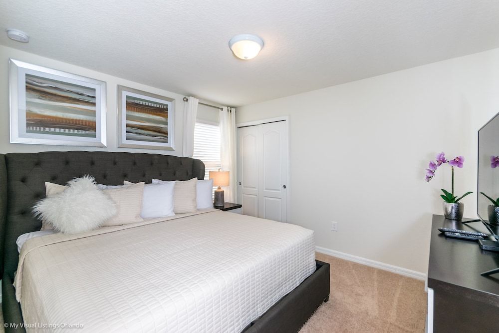 Beautiful 8 Bed Villa Pool & Spa Villa (1852NC 8 Bedroom 6 Bathroom Windsor) 9