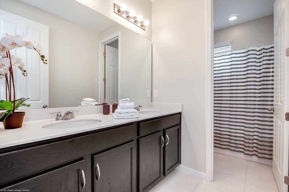 1780spp New 7 Bedroom 5 Bathroom Solara Villa Villa 29