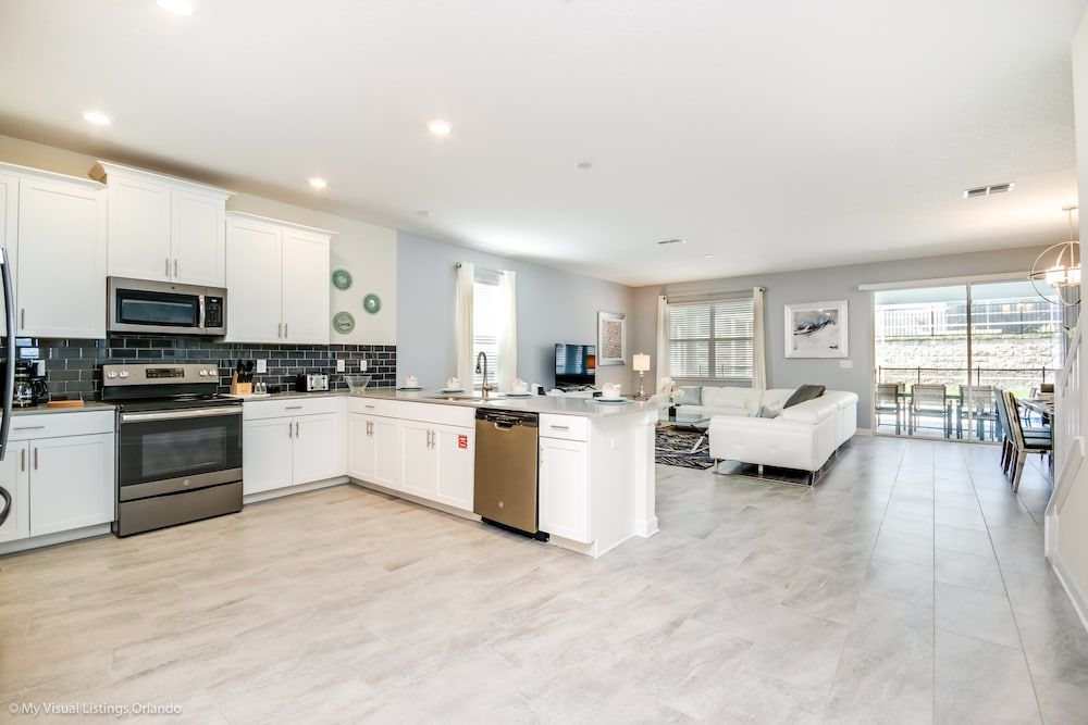 undefined Champions Gate 8 Bedroom 3