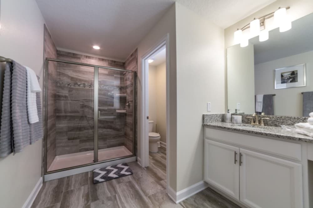 Cool and Modern 5 Bed 4 Ba Game Room Pool Spa 4724sh Villa (Storey Lake 5 Bedroom Private Pool Br) 9