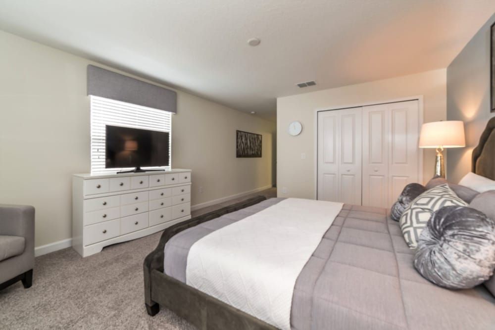 Cool and Modern 5 Bed 4 Ba Game Room Pool Spa 4724sh Villa (Storey Lake 5 Bedroom Private Pool Br) 4