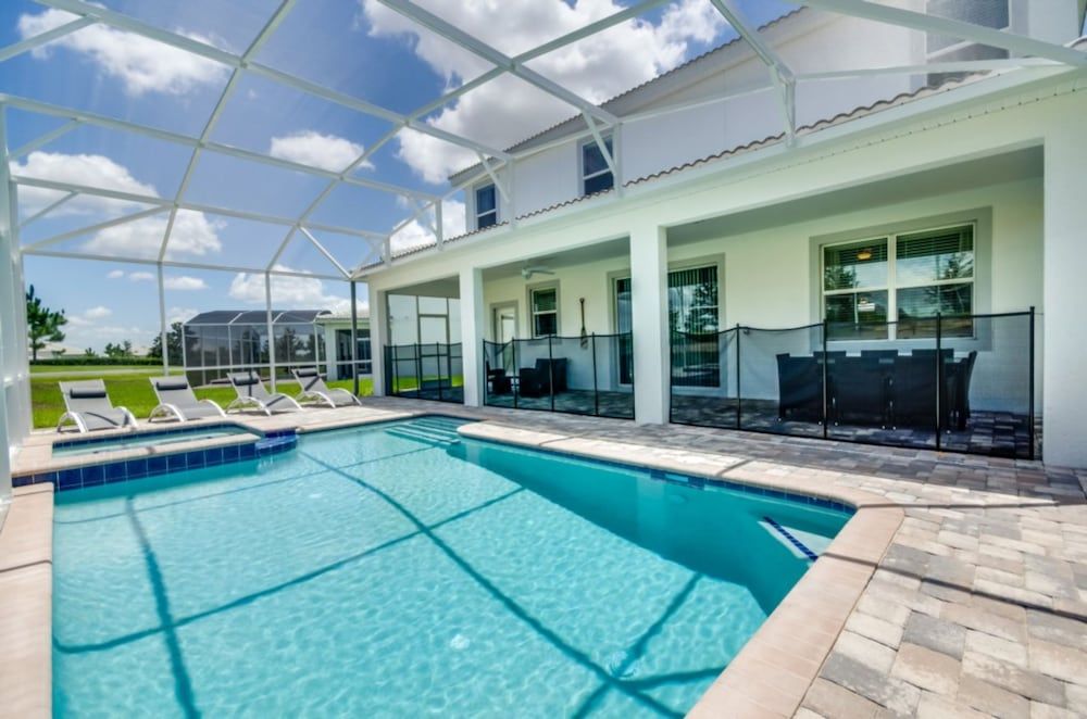 undefined 8 Bedroom Resort Villa 5