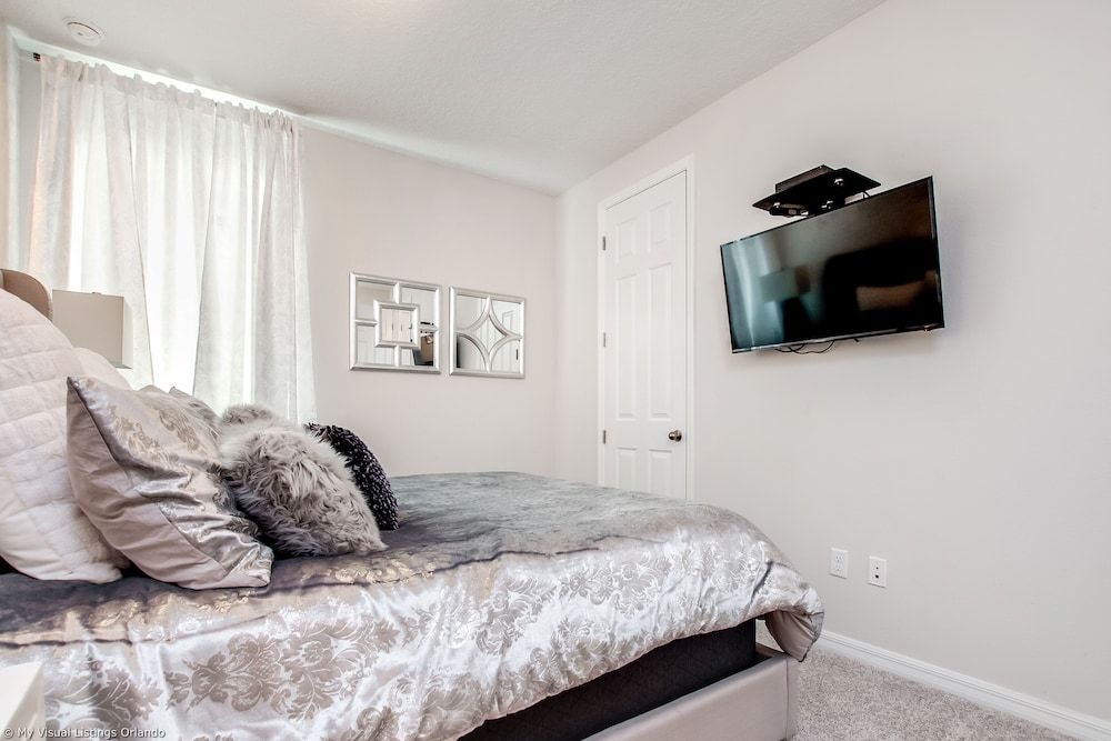 Spectacular 6 Bedroom 5 Bathroom House Villa (1504 new Luxury 6 Bed Villa with Poo) 4