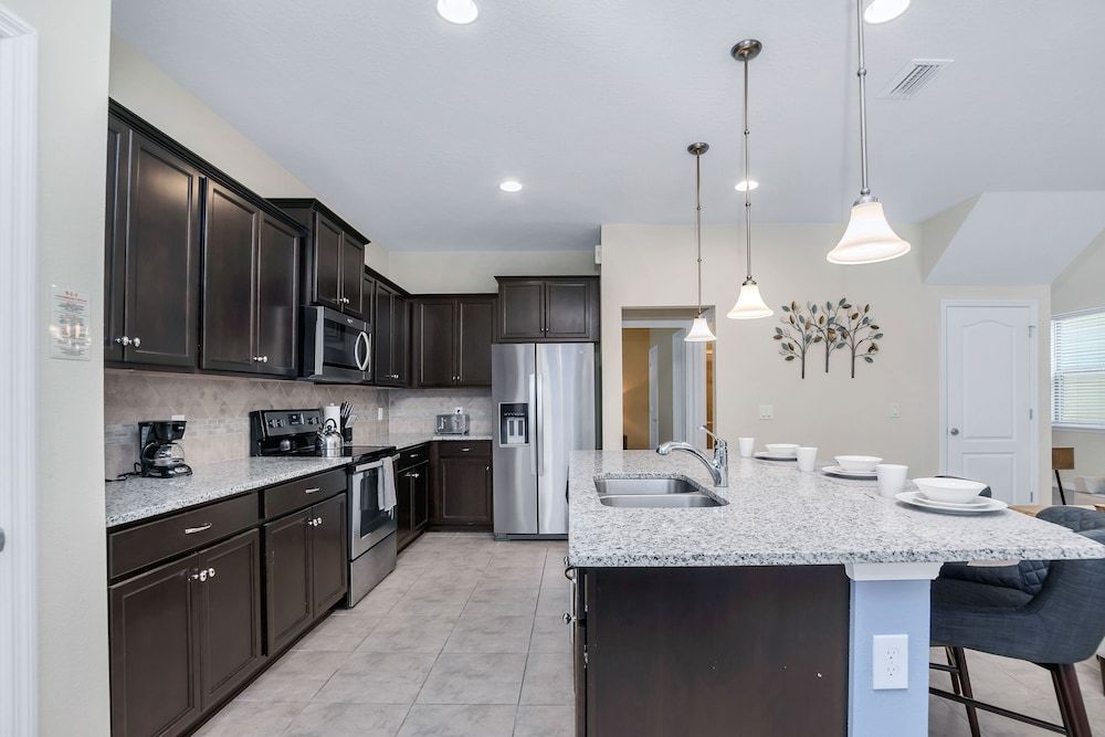 1909 Nice Court House (5 Bedrooms) 13