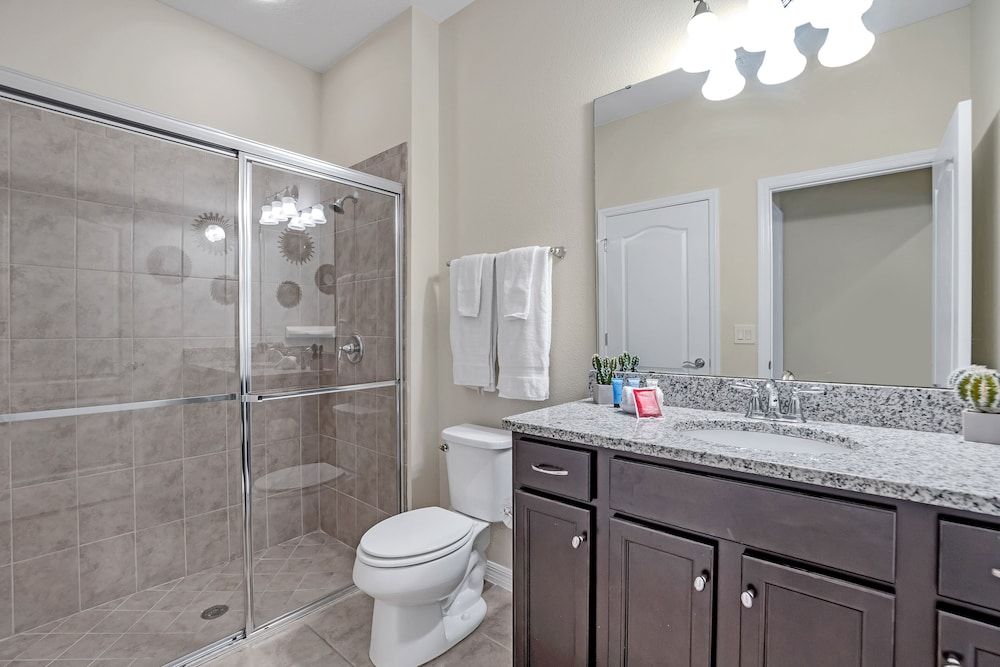 1909 Nice Court House (5 Bedrooms) 16