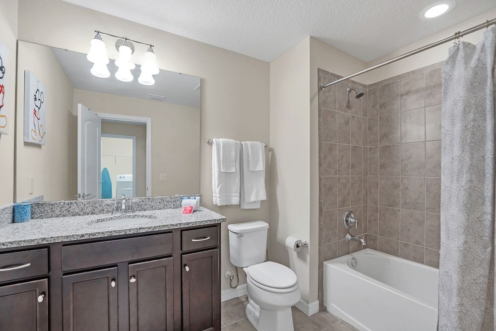 1909 Nice Court House (5 Bedrooms) 19