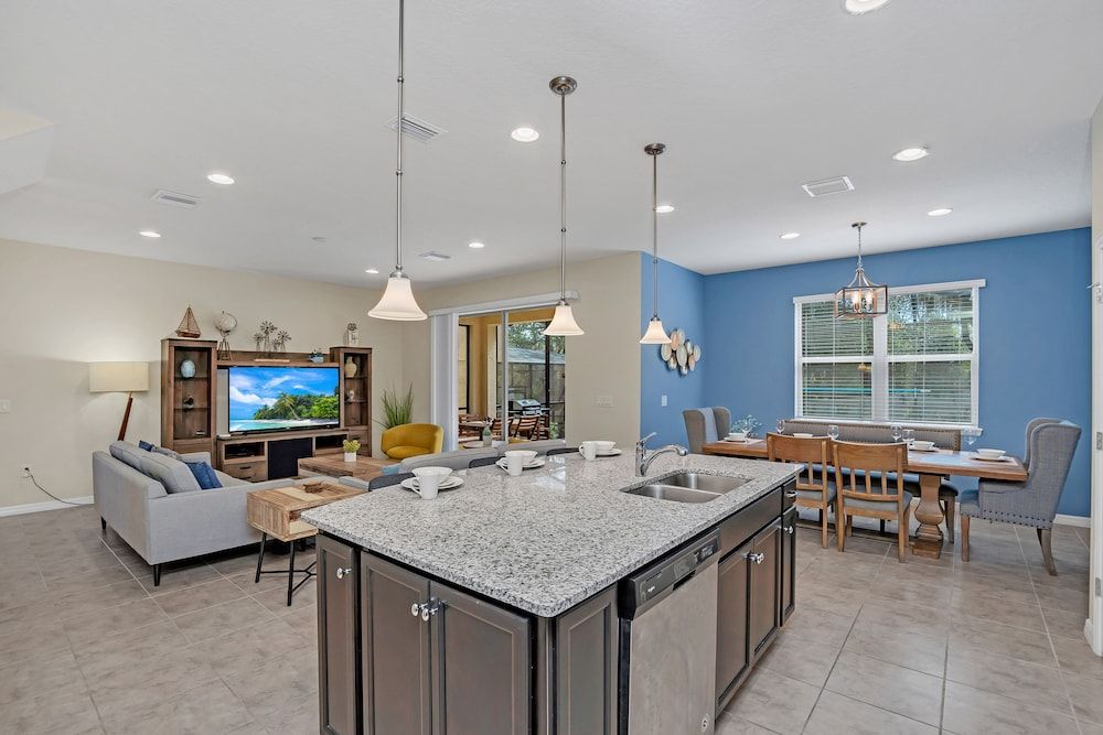 1909 Nice Court House (5 Bedrooms) 20