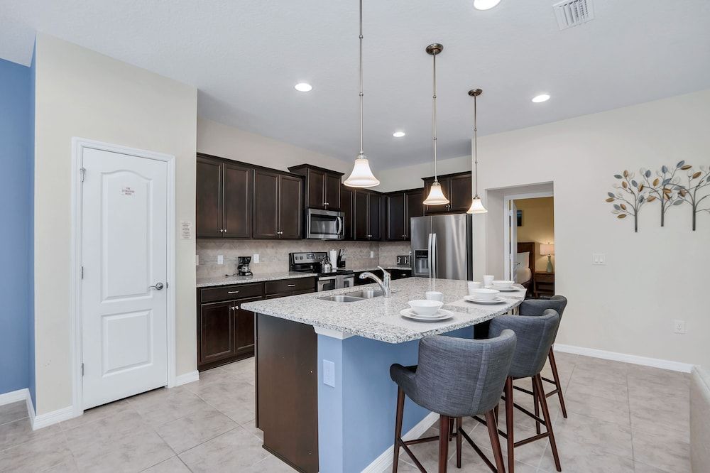 1909 Nice Court House (5 Bedrooms) 14