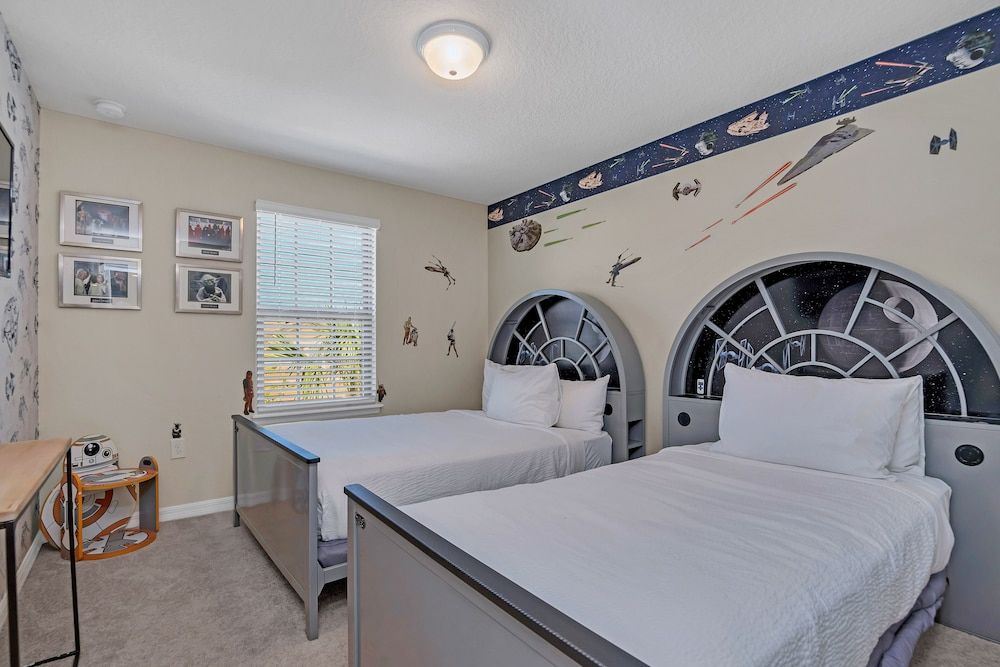 1909 Nice Court House (5 Bedrooms) 9