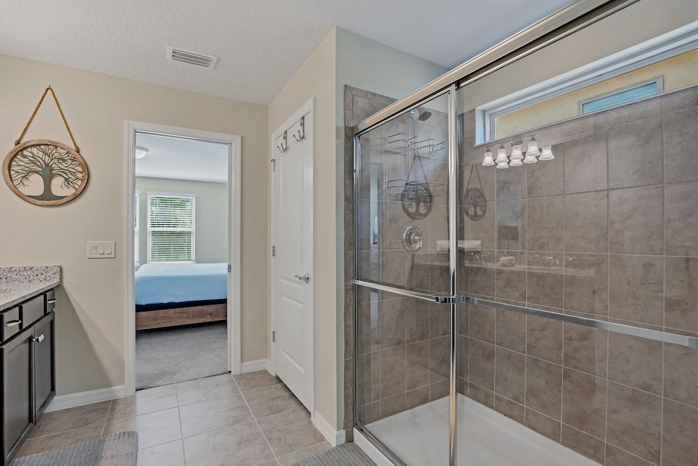 1909 Nice Court House (5 Bedrooms) 18