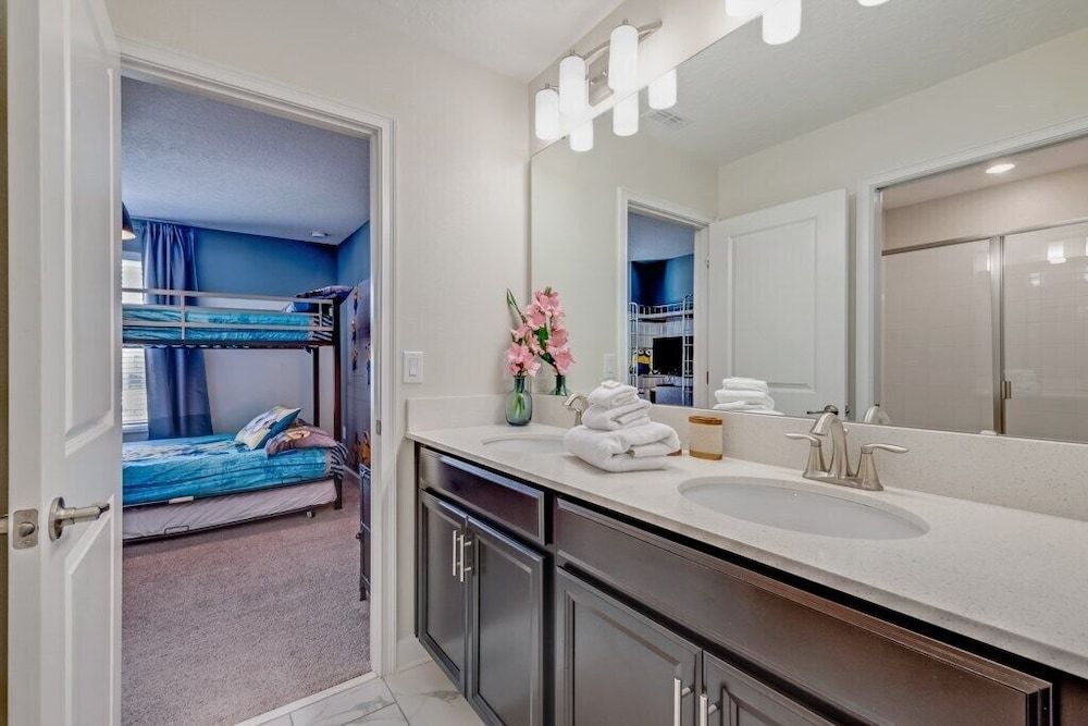 6 Bdrmgolf Coursegated Resort Villa (8940TITANIUM) 25