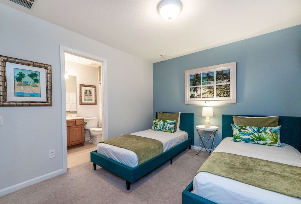 undefined Spacious Home W/private Pool/spa & Free Waterpark! 8