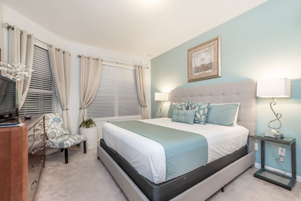 undefined Spacious Home W/private Pool/spa & Free Waterpark! 6