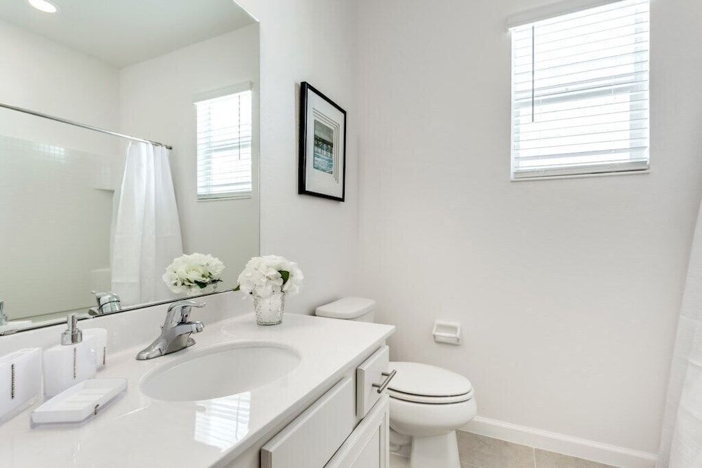 518mb New and Modern 8 Bedroom 5 Bathroom Villa Villa 22