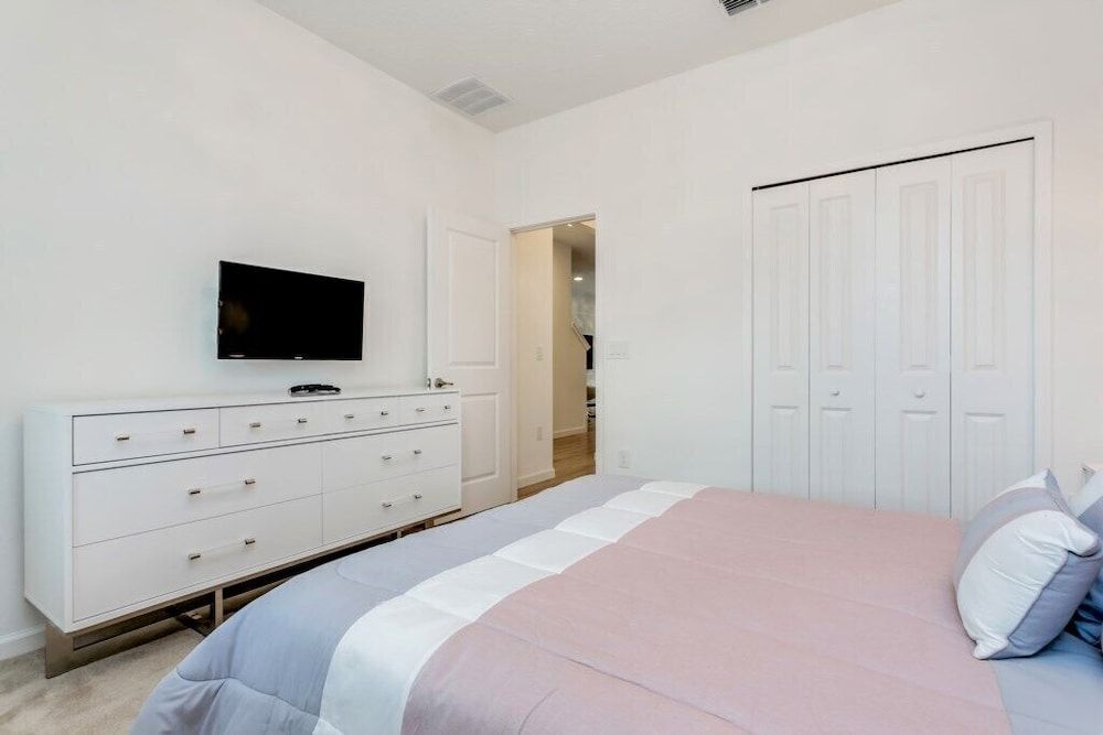 518mb New and Modern 8 Bedroom 5 Bathroom Villa Villa 9