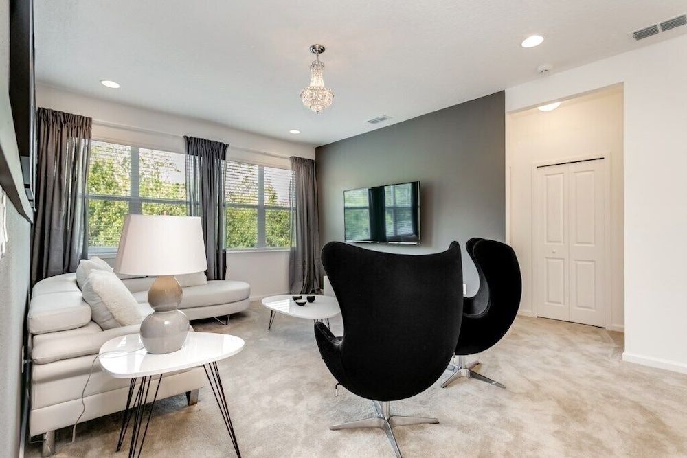 518mb New and Modern 8 Bedroom 5 Bathroom Villa Villa 25