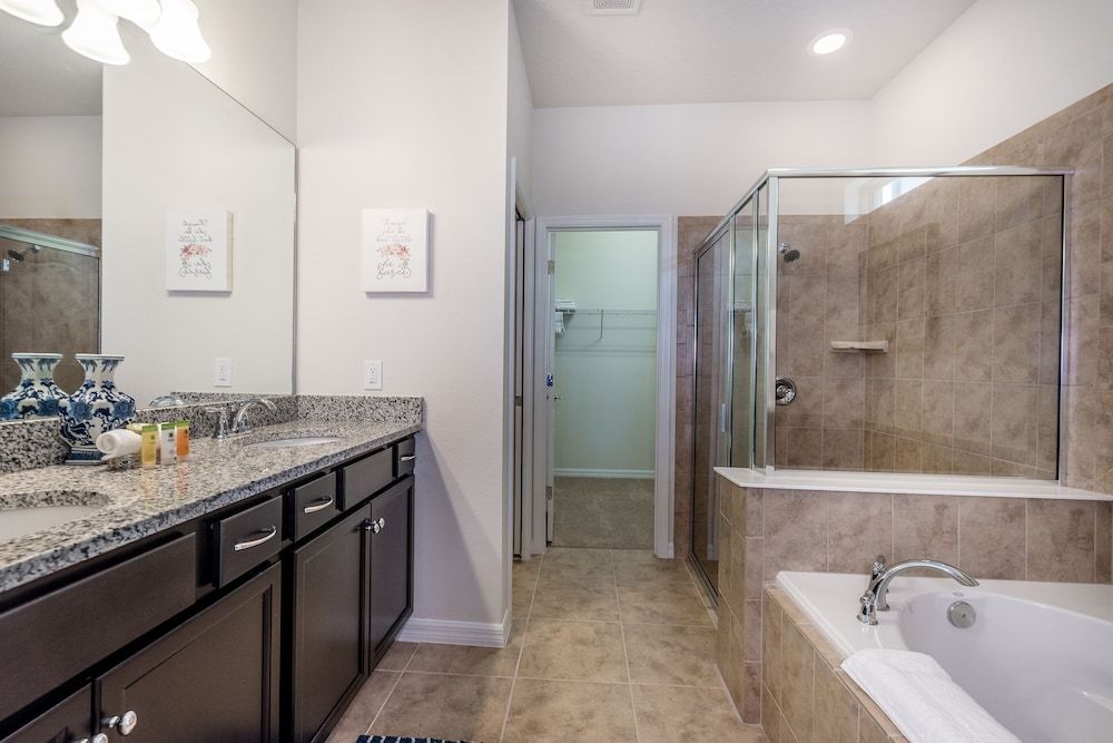 Large Villa W/private Pool & Game Room! Waterpark House (6 Bedrooms) 13