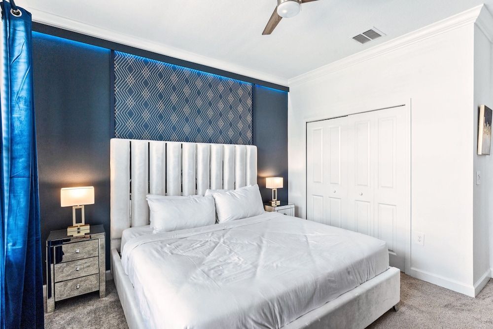 9183 Sommerset Hills Drive House (6 Bedrooms) 9