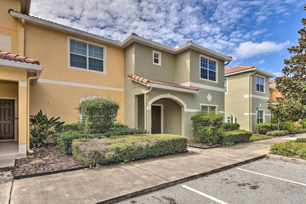 undefined Kissimmee Oasis w/ Heated Pool ~ 7 Mi to Disney! 5