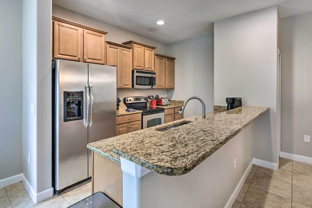 Kissimmee Oasis w/ Heated Pool ~ 7 Mi to Disney! House (5 Bedrooms) 21