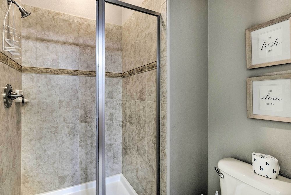 undefined Kissimmee Oasis w/ Heated Pool ~ 7 Mi to Disney! 9