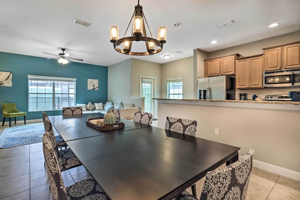 undefined Kissimmee Oasis w/ Heated Pool ~ 7 Mi to Disney! 6