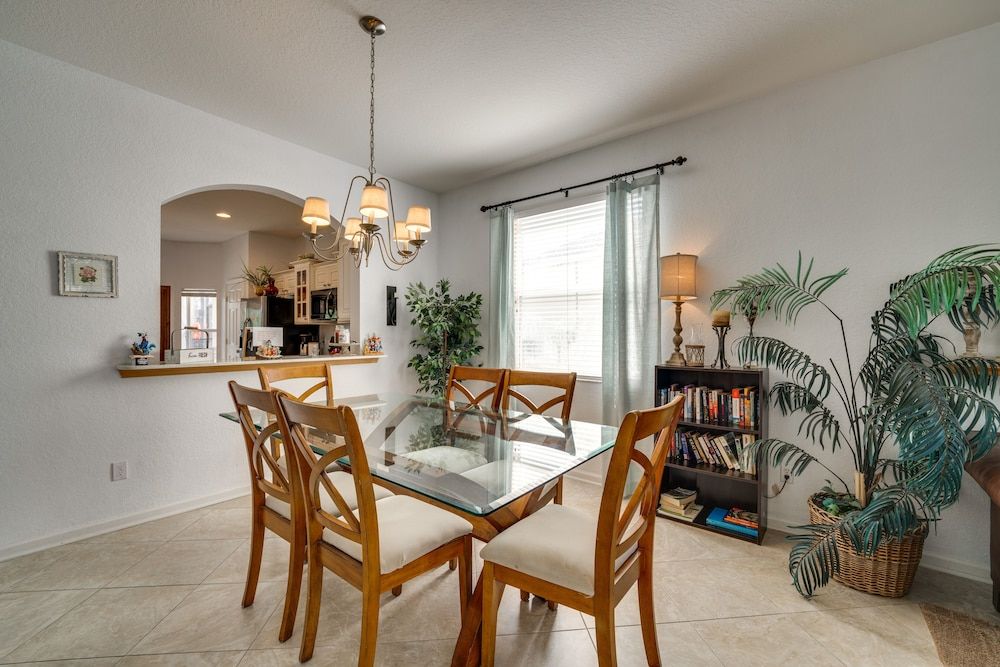 undefined Spacious Home in Gated Resort, 2 Mi to Disney! 8